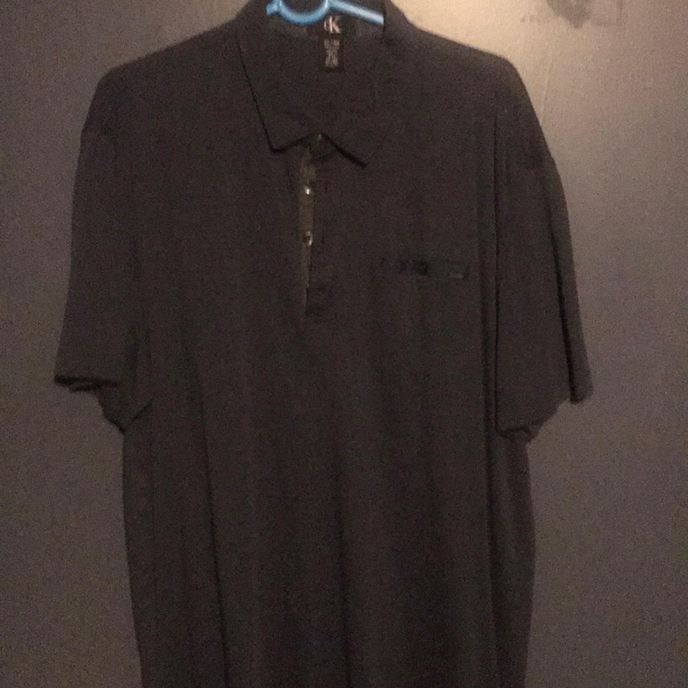 4 button shirt